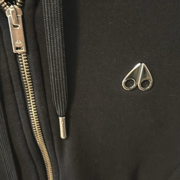 Black Small Moose knuckles sweater - Picture 3 of 4